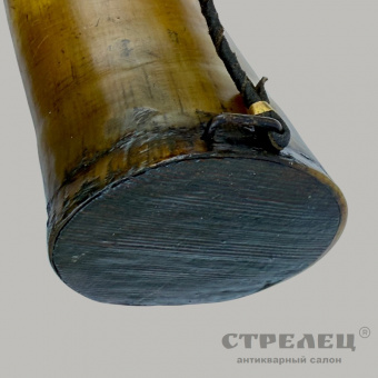 фото — пороховница антикварная из рога. европа, 19 век